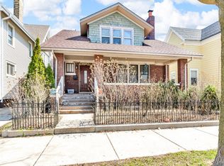 925 Villa St, Racine, WI 53403