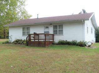 1240 Ozark St, Houston, MO 65483