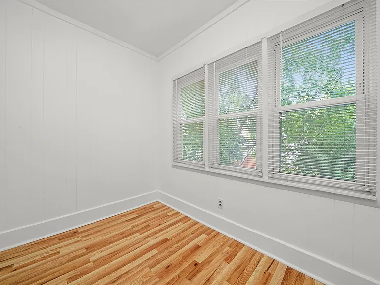 2444 W Gunnison St #1 — Photo 17