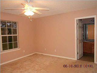 4th image of 4070 Blackwell Dr