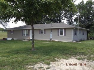 41902 E 118th St, Richmond, MO 64085