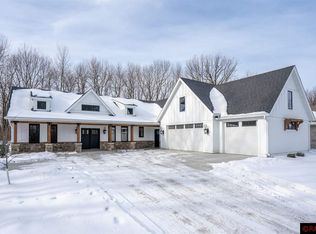 148 Oak Marsh Dr, Mankato, MN 56001