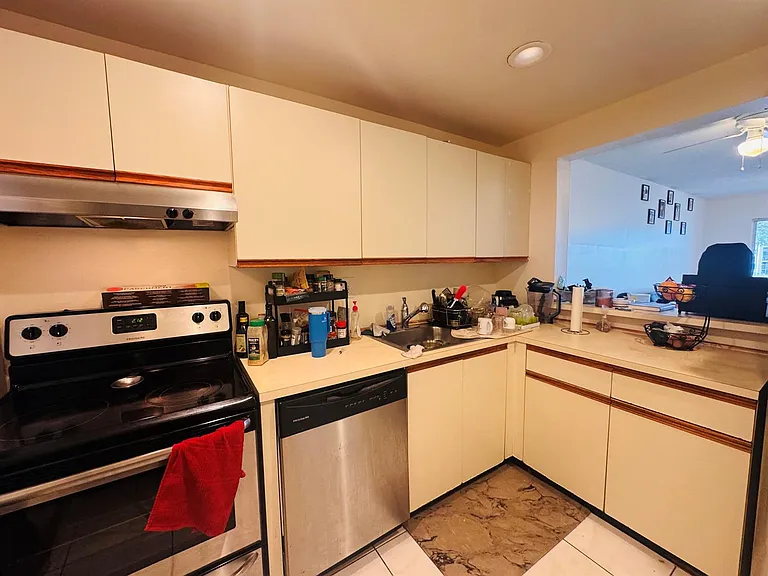 8025 Colony Cir S #203 — Photo 6