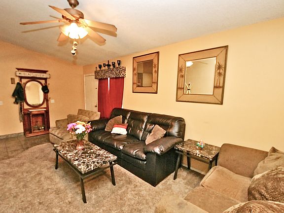 2nd image of 17555 Mesa Ave