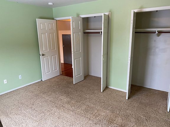 2nd image of 307 Golden Valley Dr