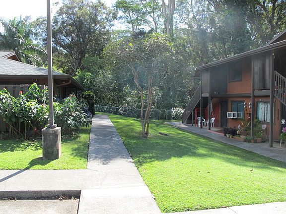 Another side view.