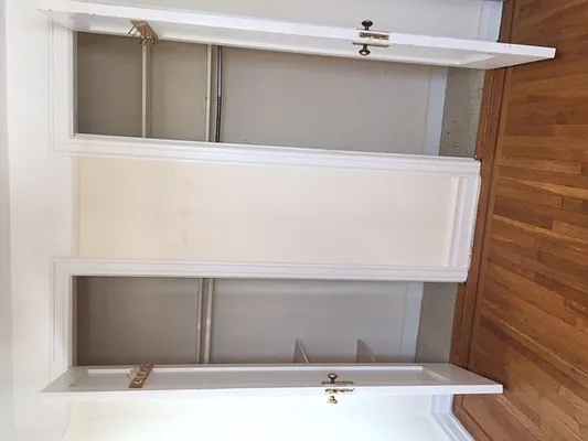 Rented by NYLA Realty | media 11