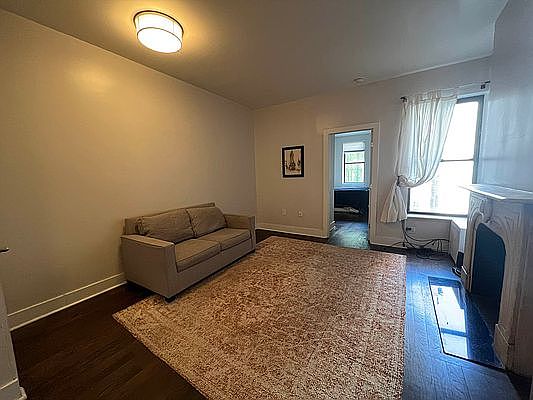 3rd image of 171 E 90th St APT 3D