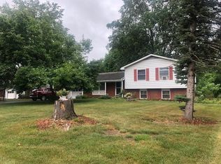 73 Hillary Dr, Rochester, NY 14624