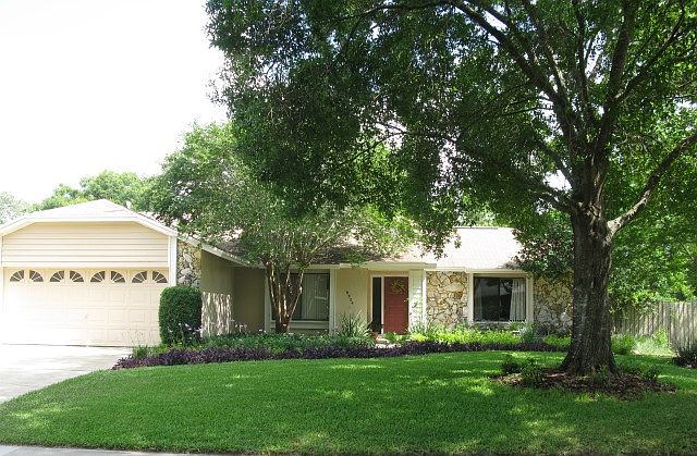 1st image of 9524 Fitzsimmons Dr