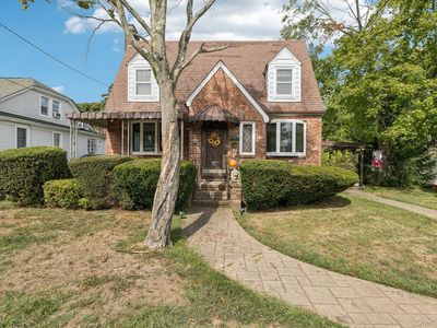 24 3rd Avenue, Central Islip, NY, 11722