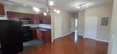 311 Saratoga St #2 Photo 1
