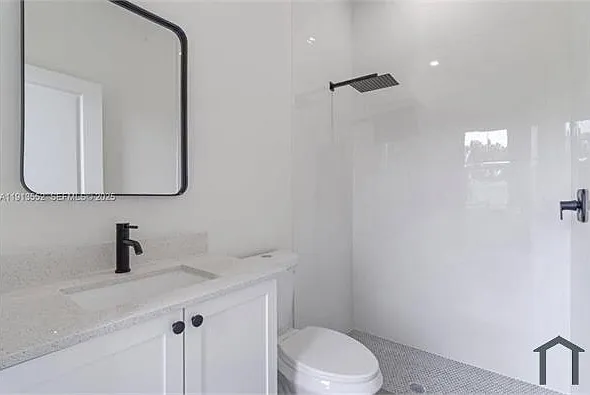 710 Peacock Ave — Photo 9
