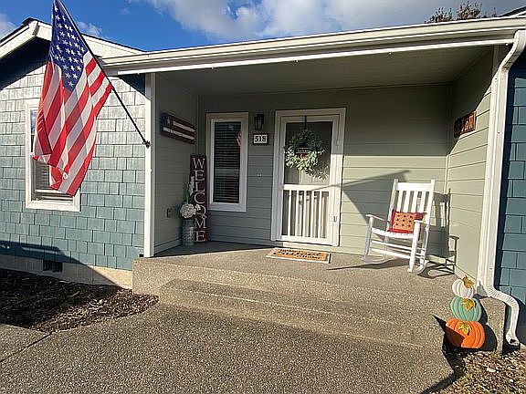 5th image of 518 Karen Ct