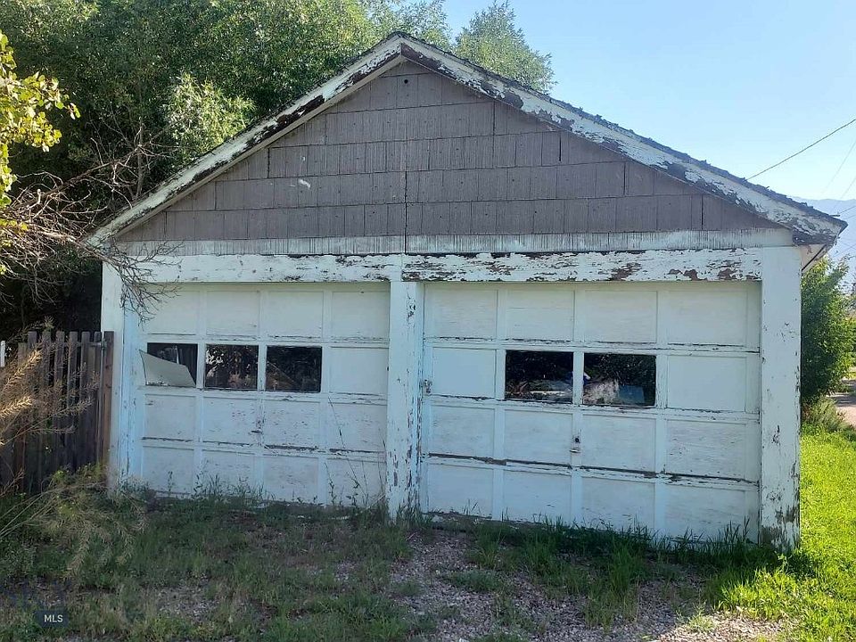 2nd image of 2810 Phillips St