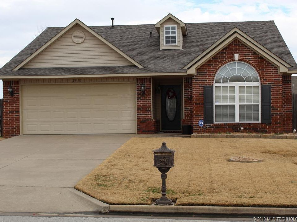 1st image of 8913 S 257th Pl E