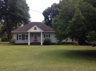 101 Weatherby Ave, Fort Gaines, GA 39851