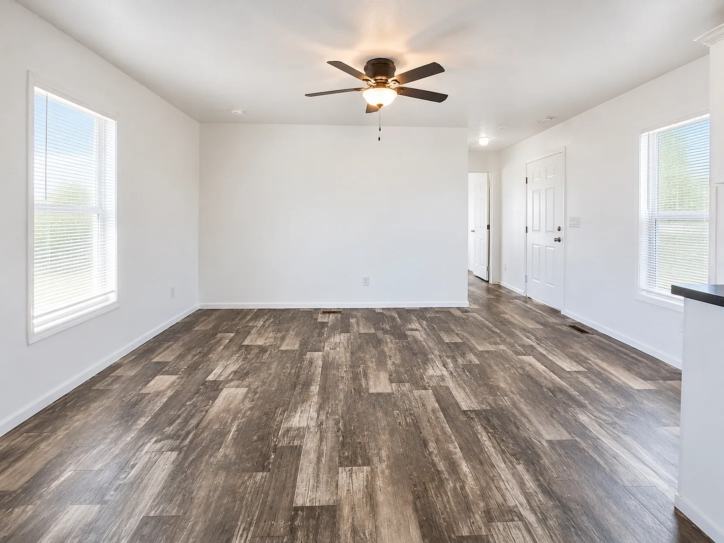 Maycliff Estates — Photo 3