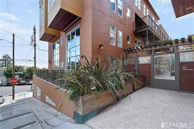 1st image of 25 Sierra St #306