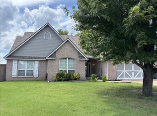 8040 Silverado Rd, Claremore, OK 74019