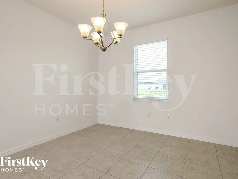 1140 Spokane Point — Photo 6