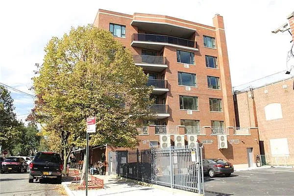 Rented by Douglas Elliman | media 7