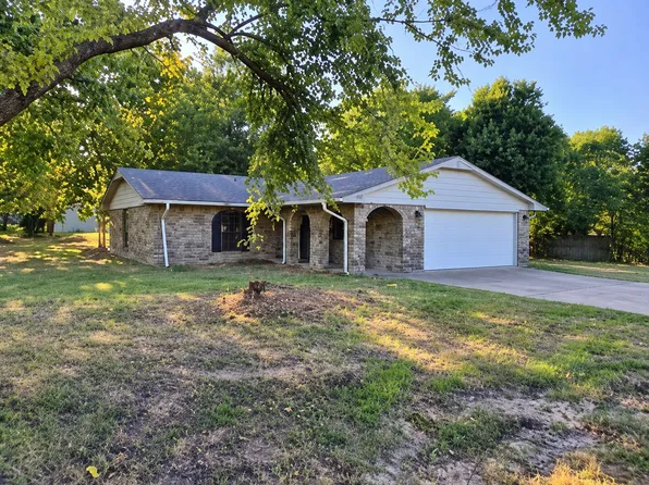 300 7th Ave, Warner, OK 74469