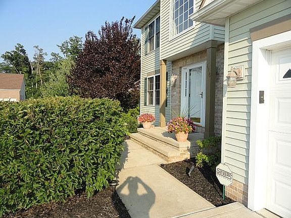 2nd image of 4796 Litchfield Dr