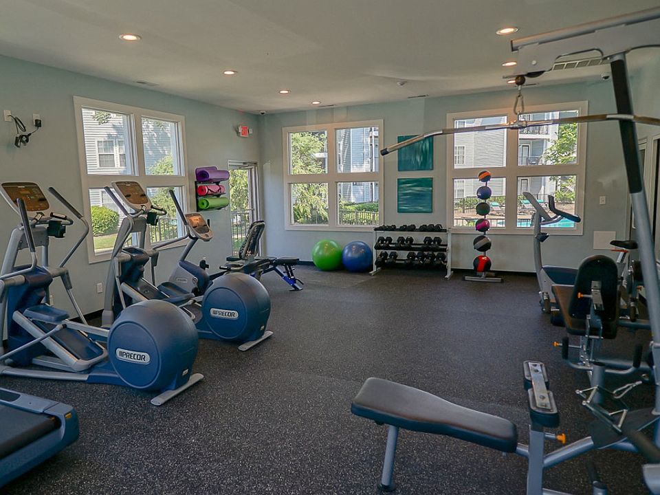 24/7 Fitness Center