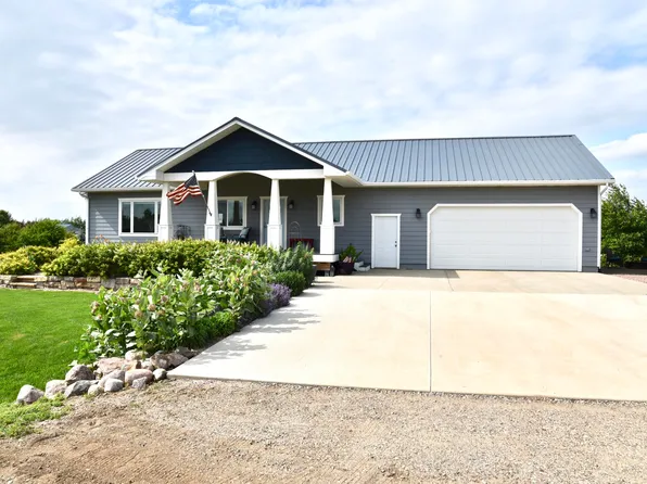 220 & 218 Deryn St, Pierre, SD 57501