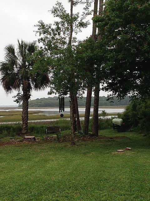 1st image of 325 Island Landing Dr