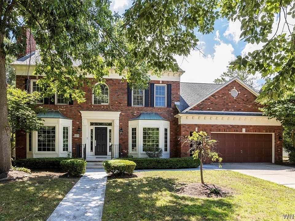 1st image of 123 Radcliffe Dr
