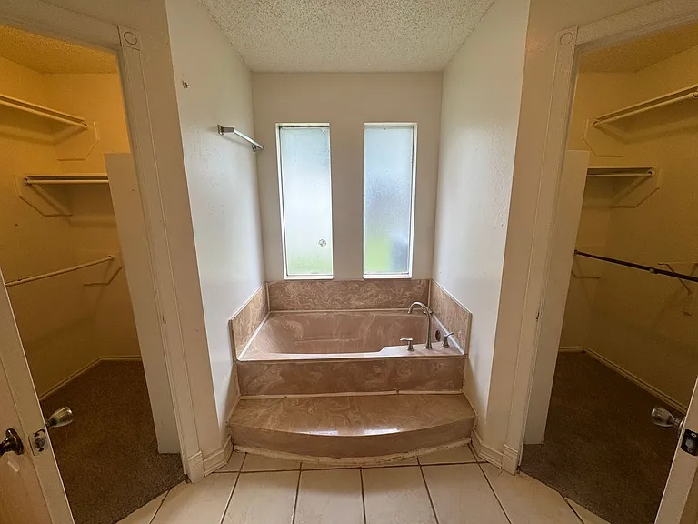 1940 Willow Vale Dr — Photo 17