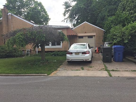Back Entrance/driveway