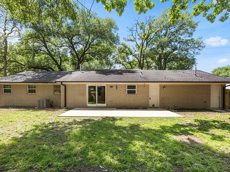 8303 Wilson St — Photo 20