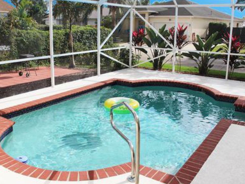 2nd image of 1608 Doral Dr