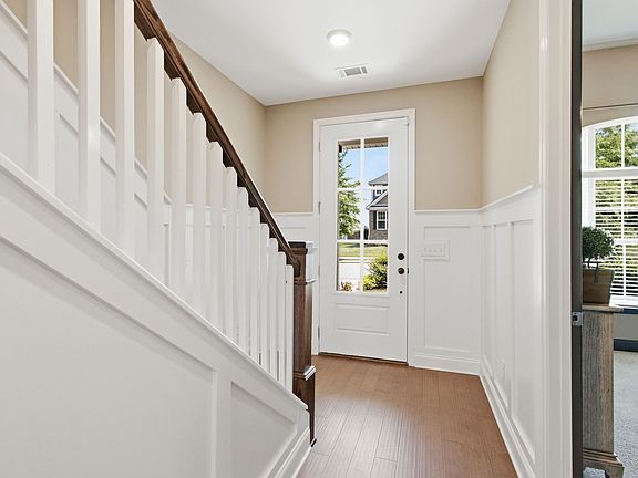 2nd image of 304 Eastwood Ln