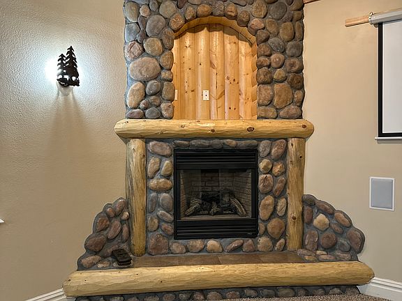 5th image of 4567 Desert Varnish Dr