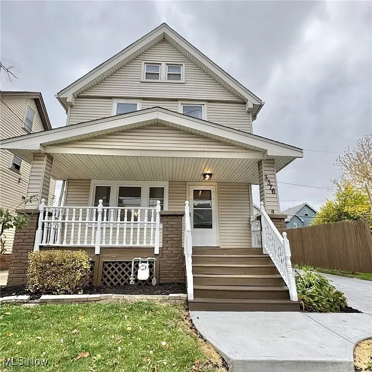3376 W 91st St photo 1