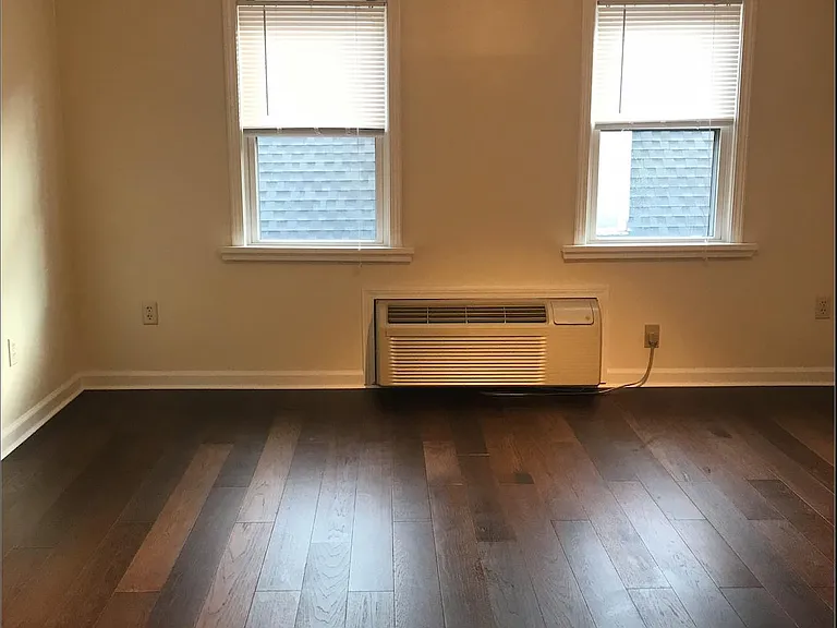 1325 Sloane Ave #3 — Photo 20