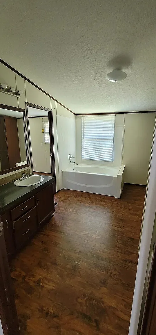 3 bed, 1680 sqft, $1,950 — Photo 3