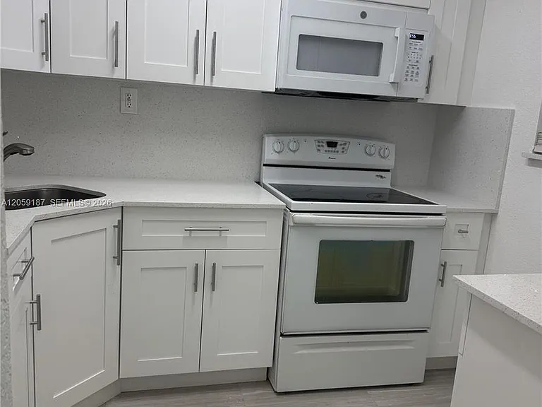 17255 SW 95th Ave #211 — Photo 12