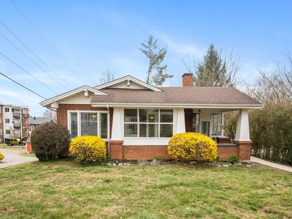 207 Harvey St, Radford, VA 24141