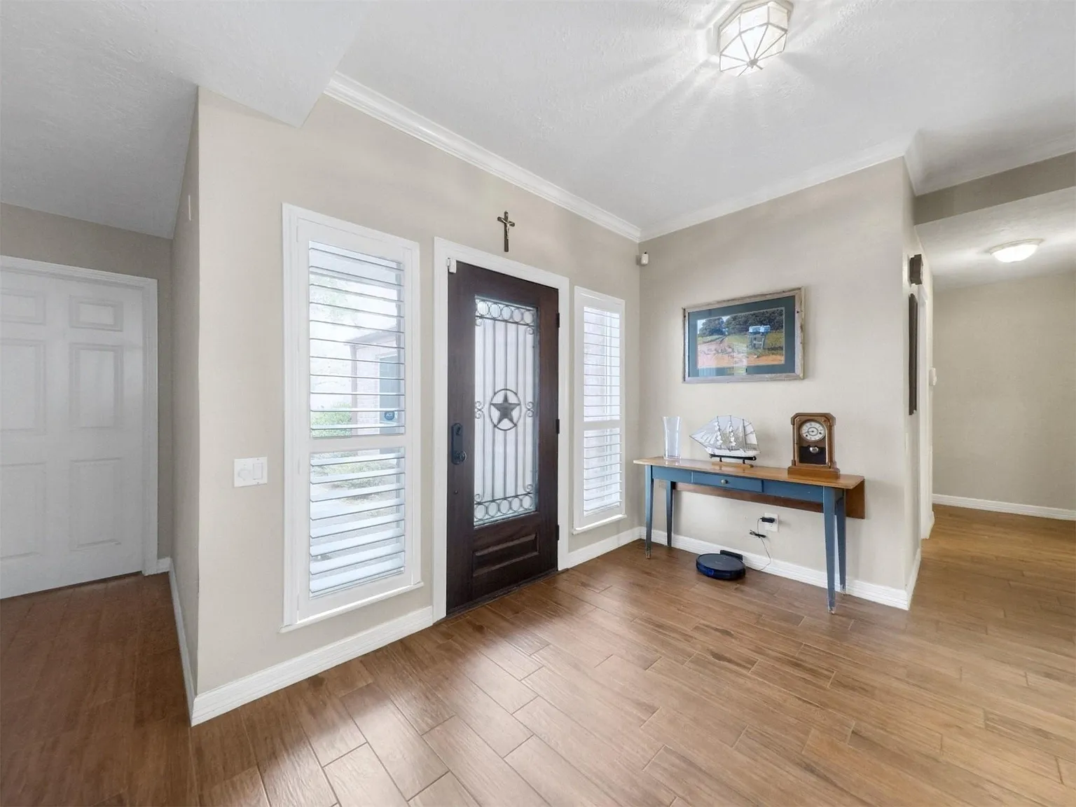 4 bed, 2.5 bath, 2240 sqft, $2,675 — Photo 2