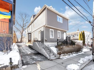 47 Metropolitan Ave, Roslindale, MA, 02131