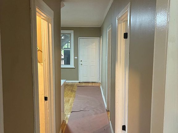 2nd image of 5436 S Justine St #1