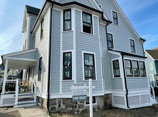 38 Saunders St, Boston, MA 02134