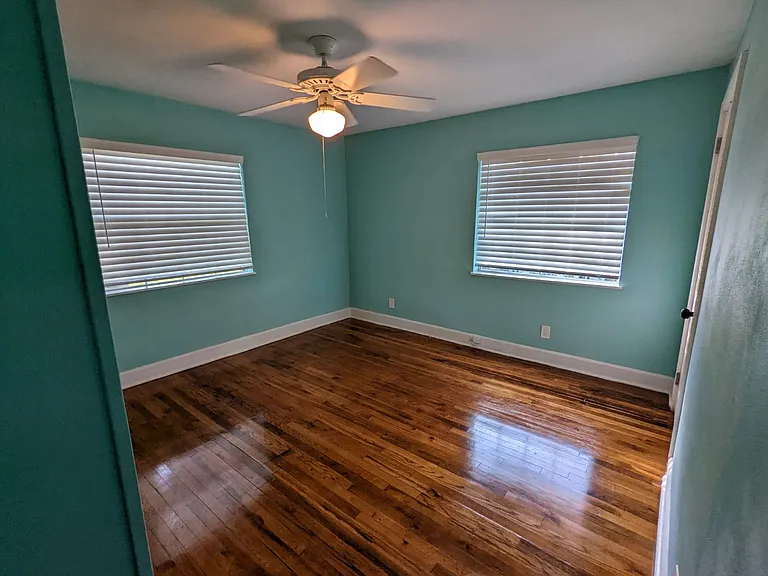 4925 2nd Avenue South - A (House) — Photo 14