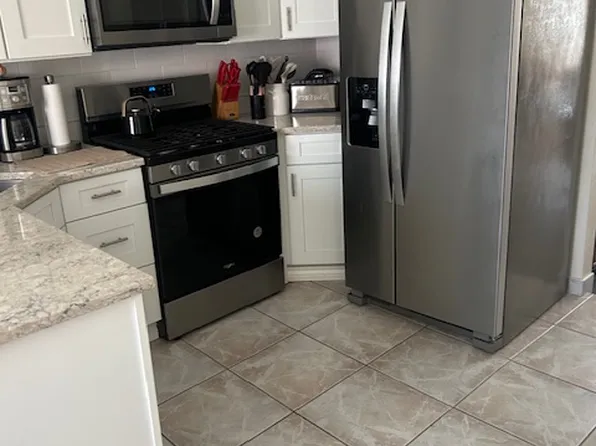 72 Alan Loop #1, Staten Island, NY 10304