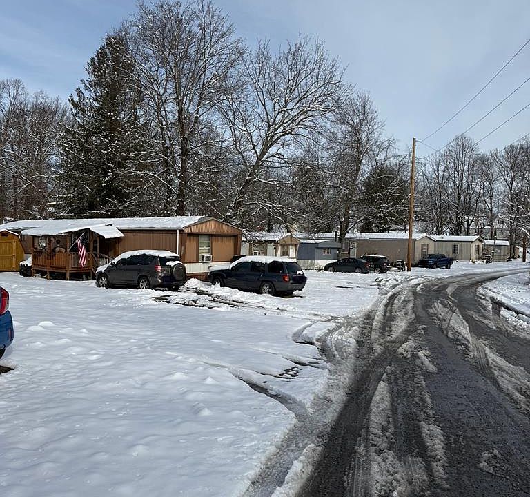 2nd image of 107 Bowles Ave